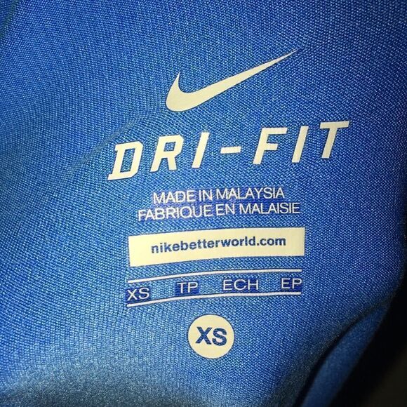 Nike Dri-FIT athletic 1/4 zip pullover - Picture 3 of 3